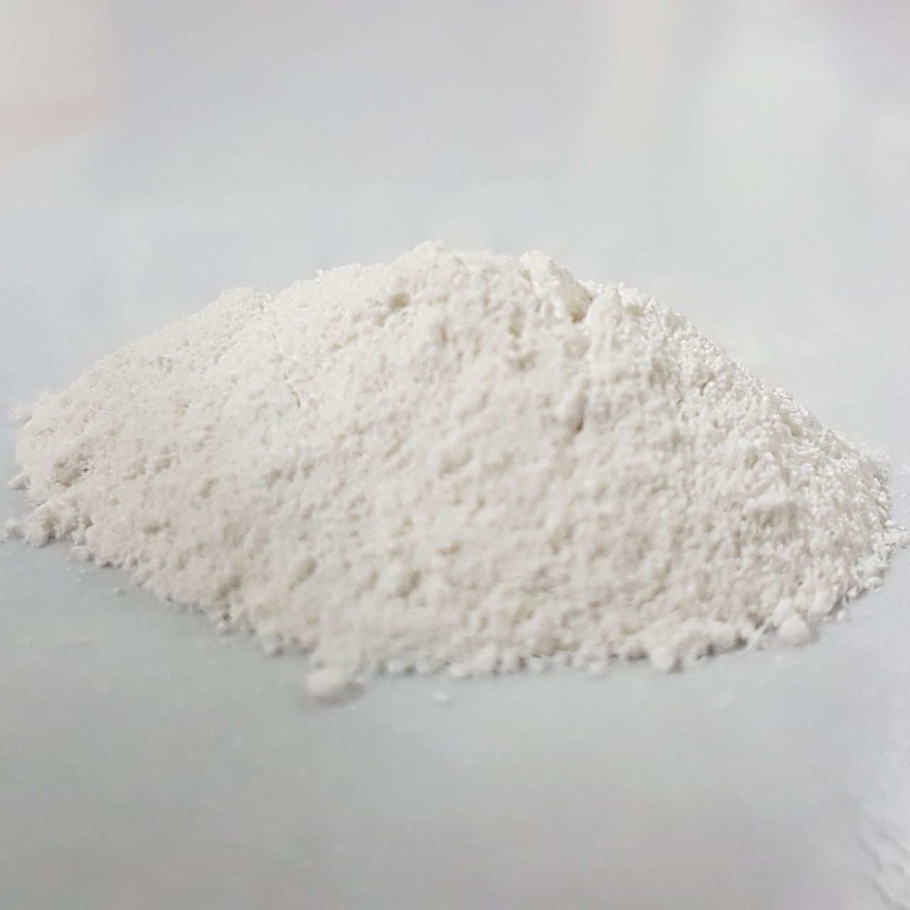 پودر نانوذرات دی اکسید زیرکونیم (زیرکونیا)